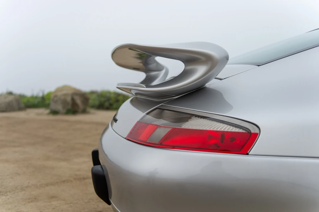 2001 Porsche 996 Carrera - Image 18 of 31