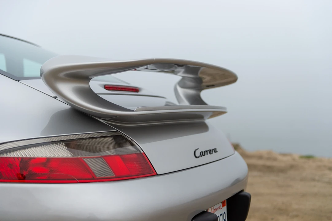 2001 Porsche 996 Carrera - Image 15 of 31