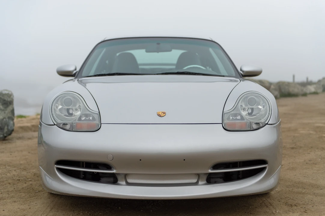 2001 Porsche 996 Carrera - Image 11 of 31