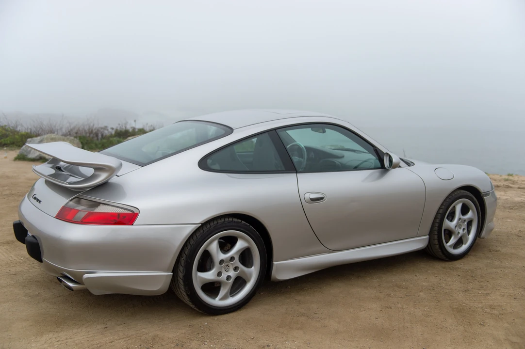 2001 Porsche 996 Carrera - Image 7 of 31