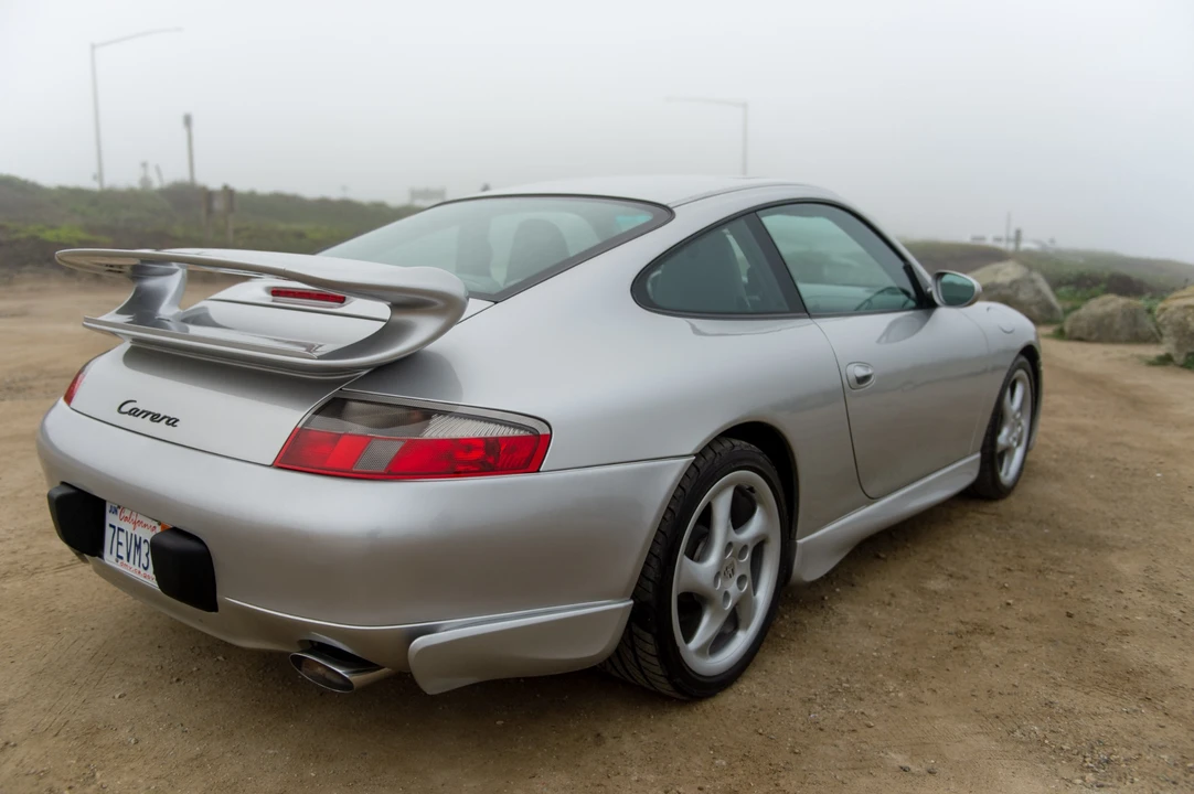 2001 Porsche 996 Carrera - Image 6 of 31