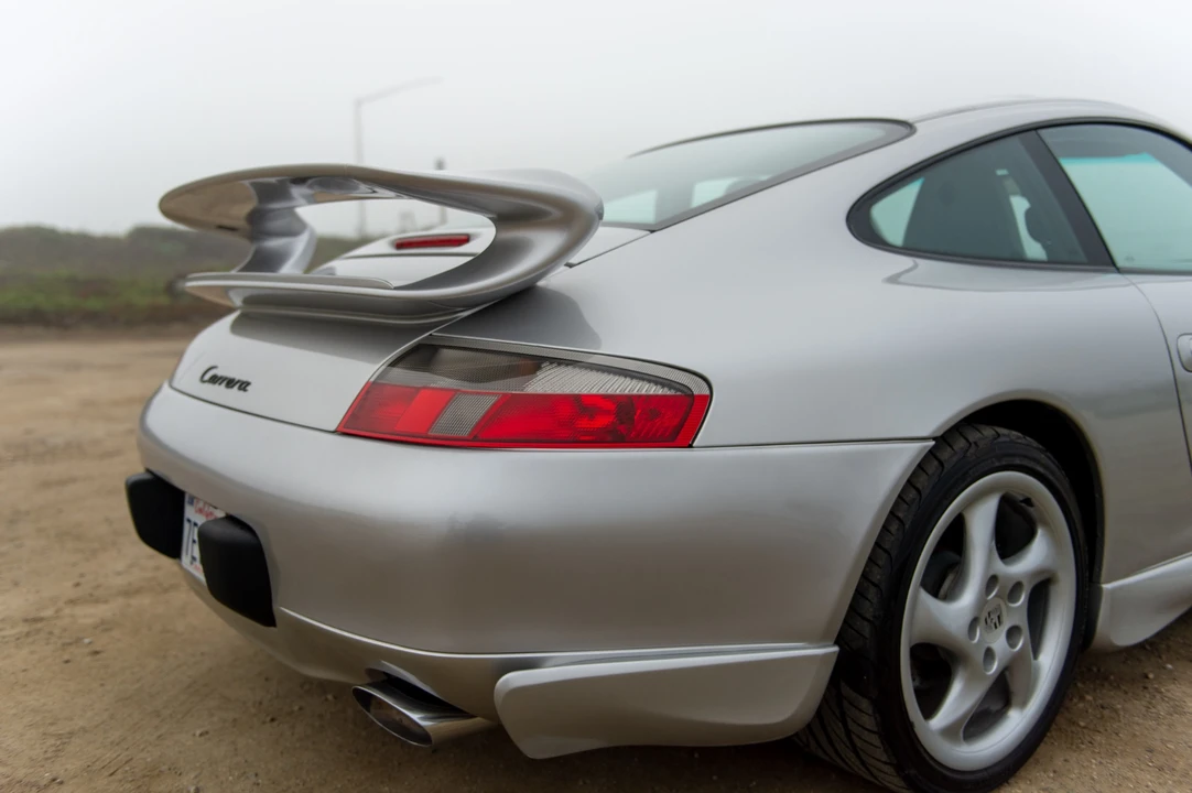 2001 Porsche 996 Carrera - Image 16 of 31
