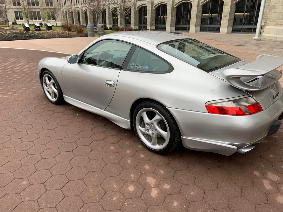 2001 Porsche 996 Carrera - Image 5 of 31