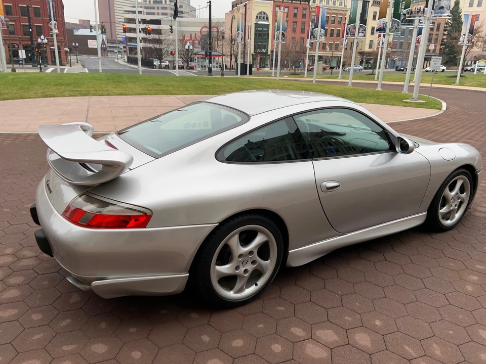 2001 Porsche 996 Carrera - Image 11 of 31