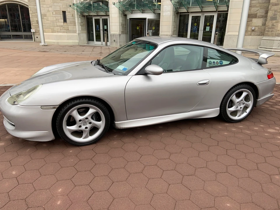 2001 Porsche 996 Carrera - Image 2 of 31