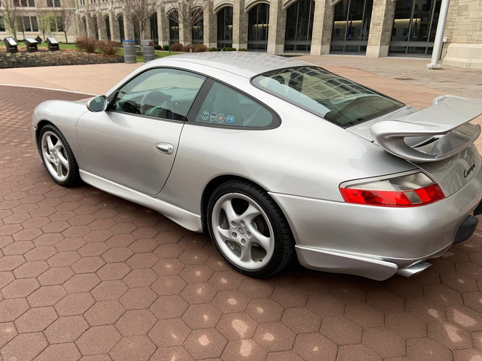 2001 Porsche 996 Carrera - Image 4 of 31