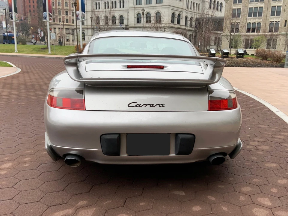2001 Porsche 996 Carrera - Image 8 of 31