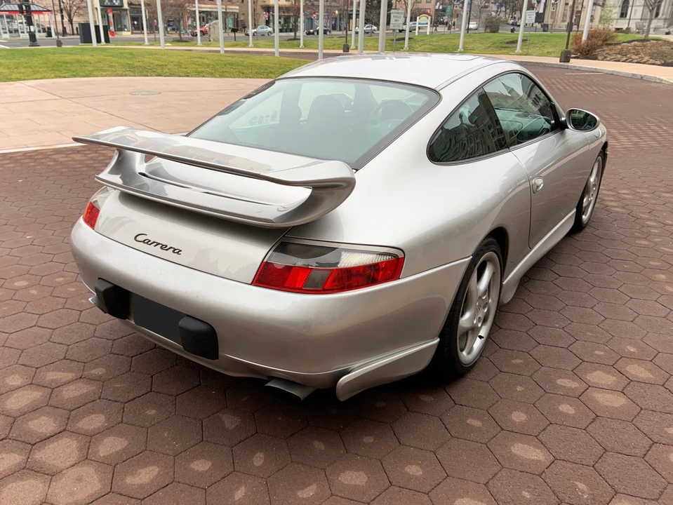 2001 Porsche 996 Carrera - Image 9 of 31