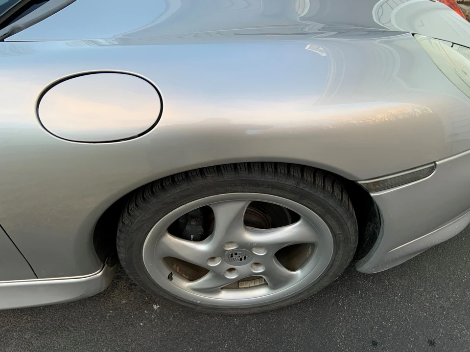 2001 Porsche 996 Carrera - Image 15 of 31