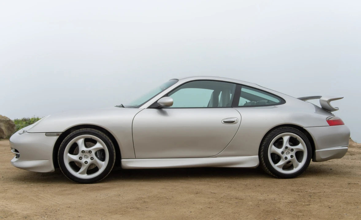 2001 Porsche 996 Carrera - Image 2 of 31