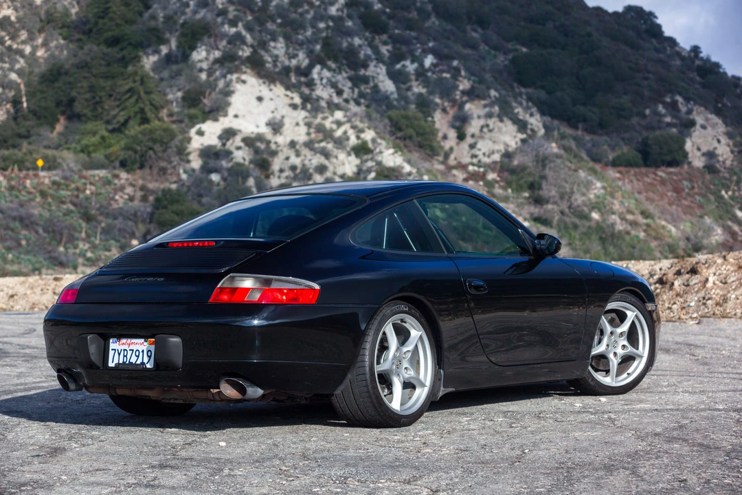 2001 Porsche 996 Carrera - Image 7 of 31