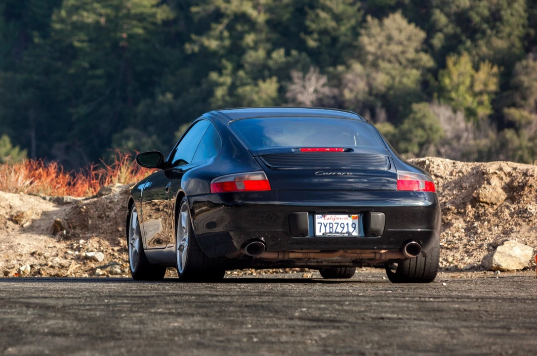 2001 Porsche 996 Carrera - Image 5 of 31