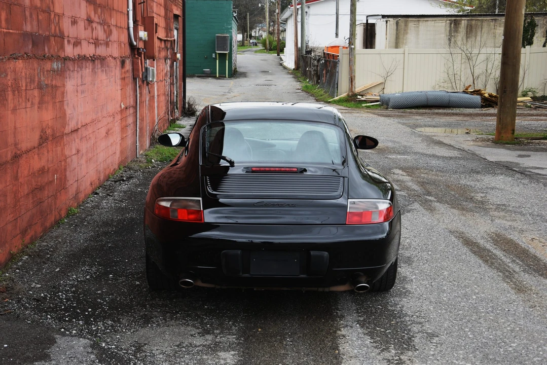 2001 Porsche 996 Carrera - Image 19 of 31