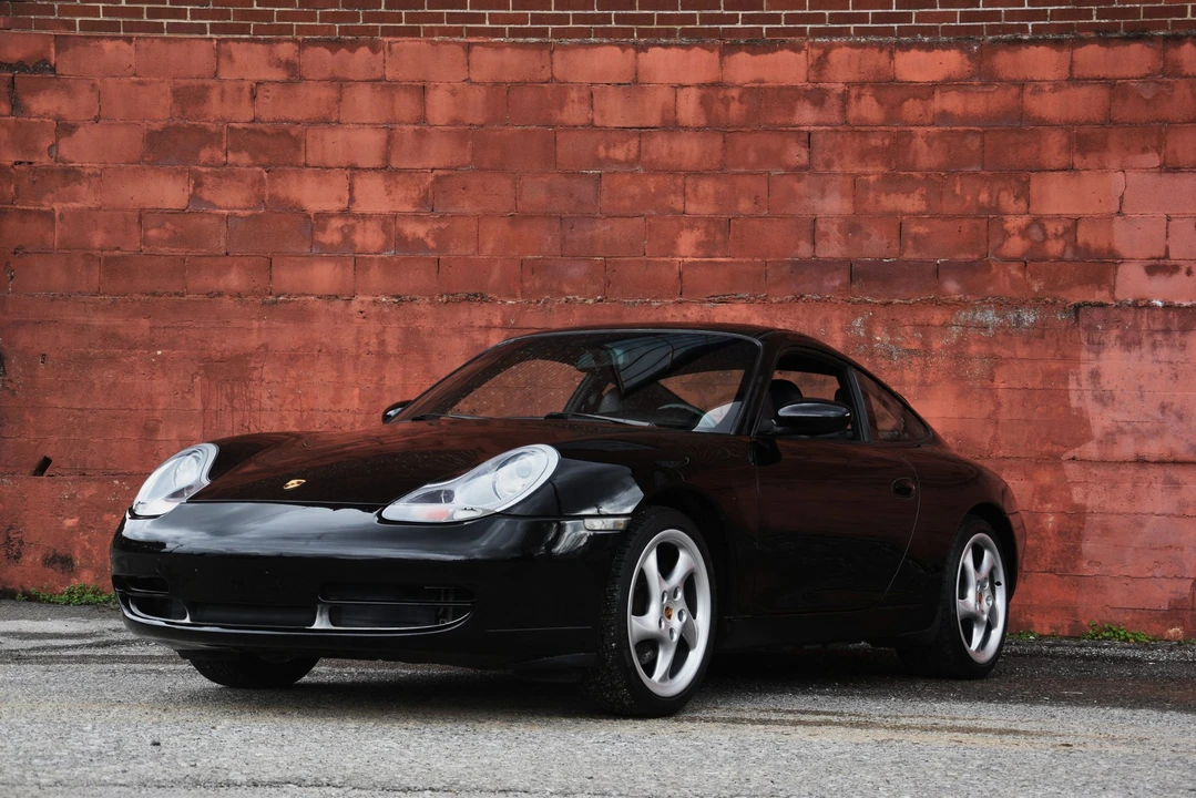 2001 Porsche 996 Carrera - Image 5 of 31
