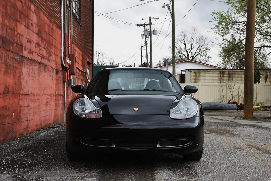 2001 Porsche 996 Carrera - Image 31 of 31