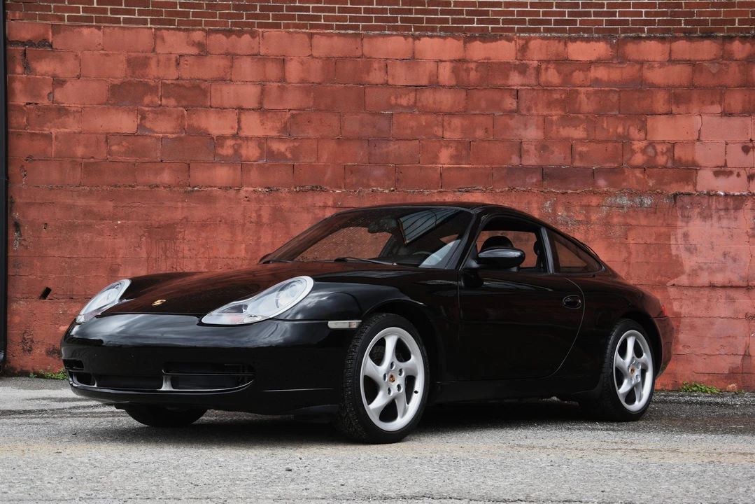 2001 Porsche 996 Carrera - Image 7 of 31