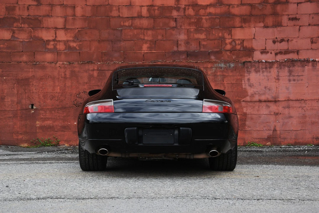 2001 Porsche 996 Carrera - Image 18 of 31