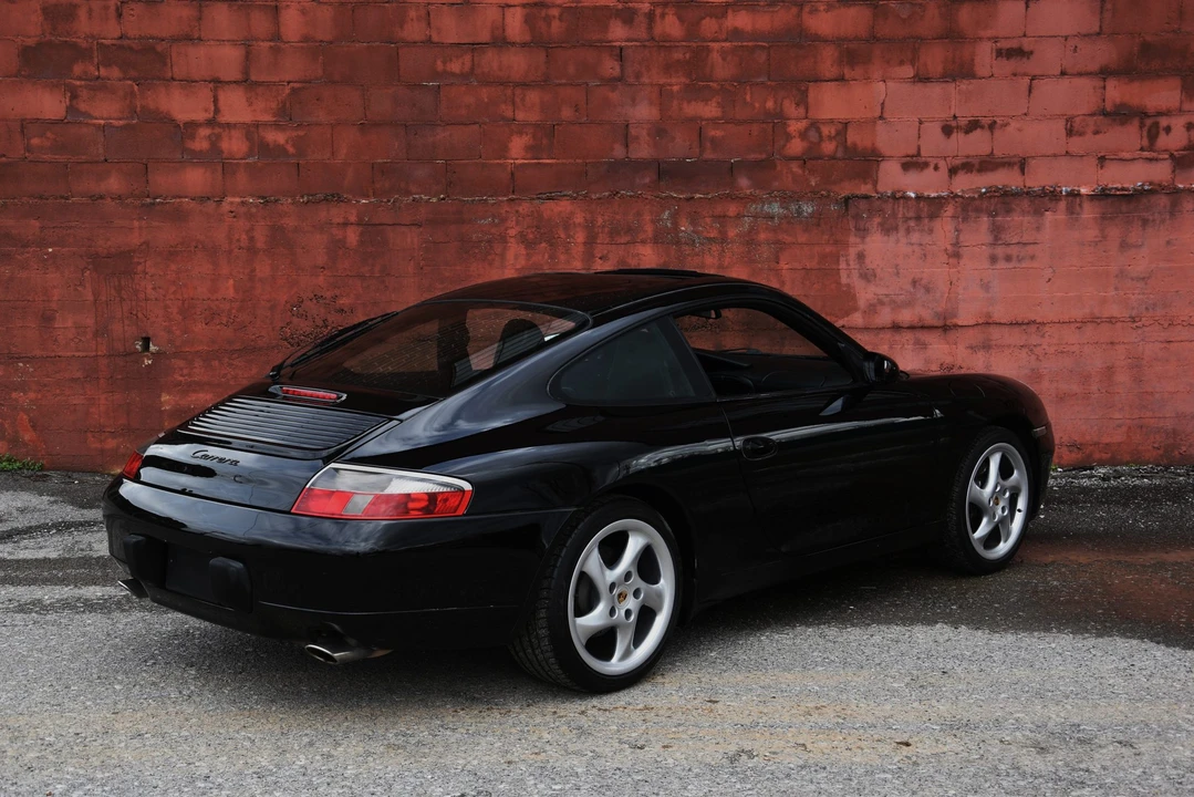 2001 Porsche 996 Carrera - Image 21 of 31