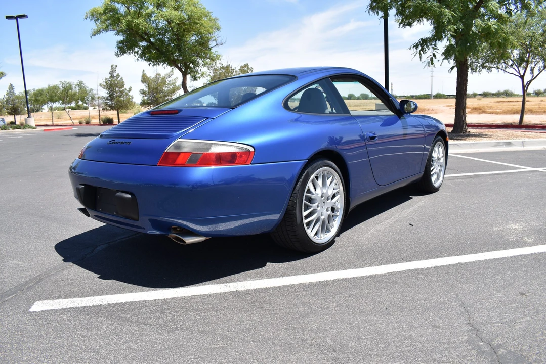 2001 Porsche 996 Carrera - Image 8 of 31