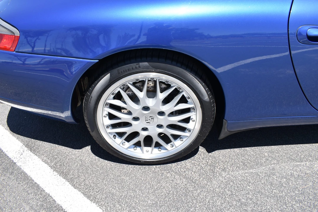 2001 Porsche 996 Carrera - Image 27 of 31