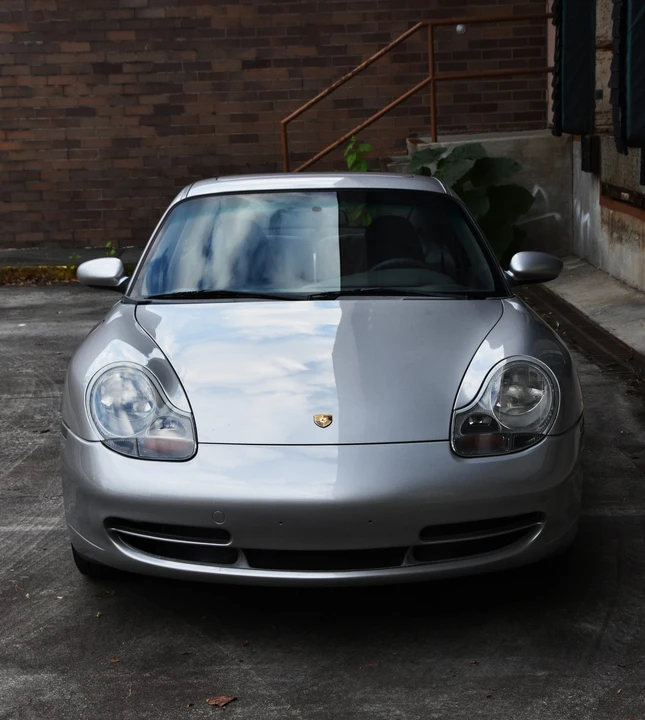2001 Porsche 996 Carrera - Image 5 of 31