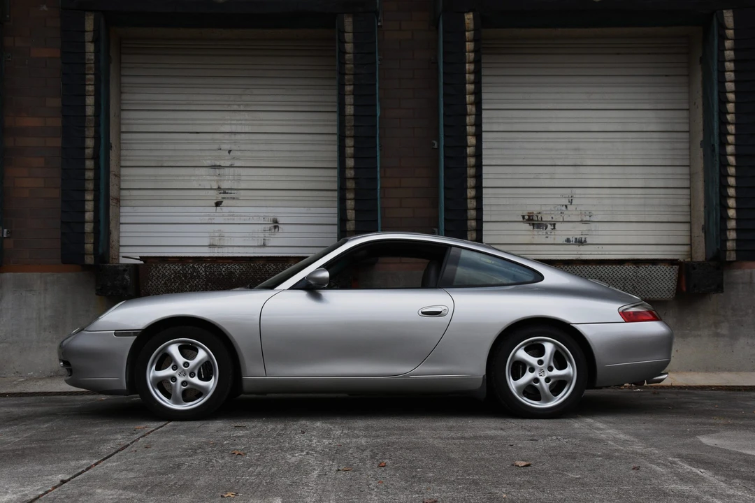 2001 Porsche 996 Carrera - Image 2 of 31