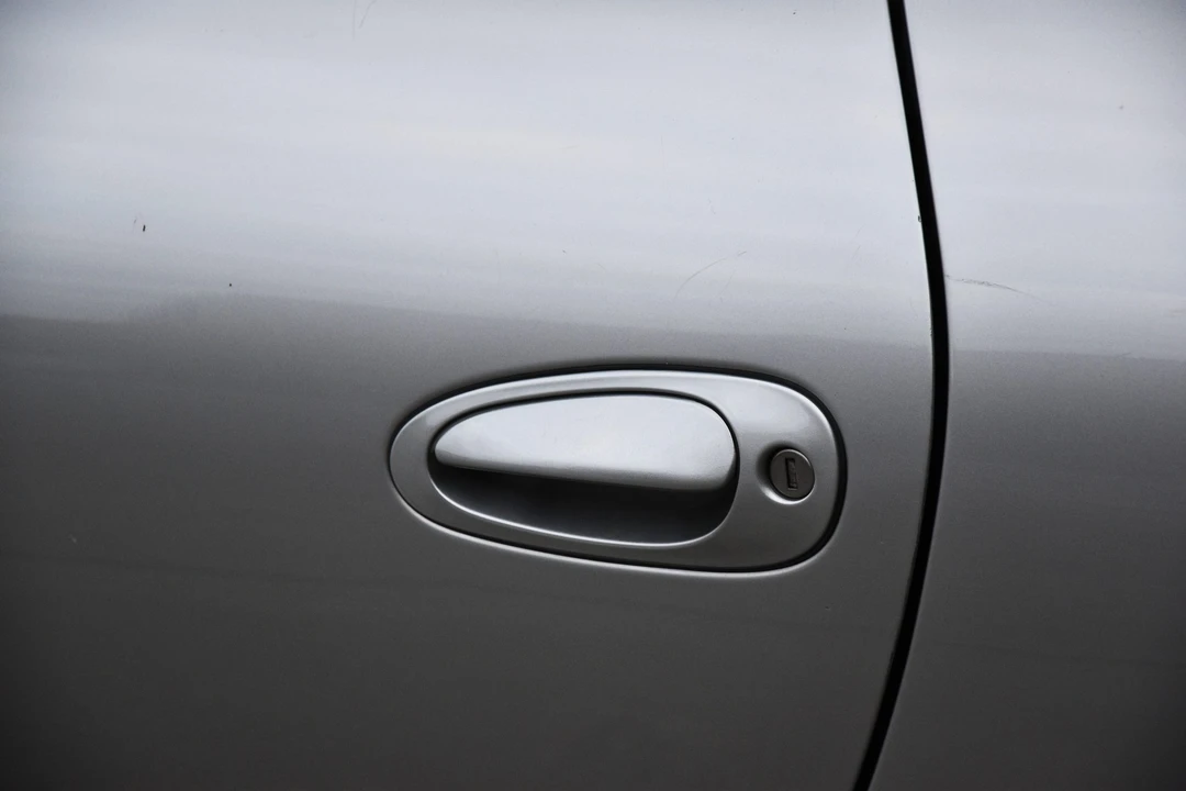 2001 Porsche 996 Carrera - Image 24 of 31