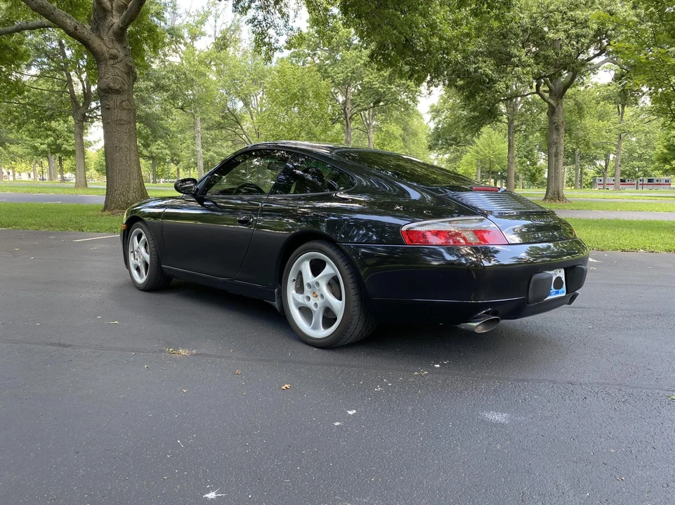 2001 Porsche 996 Carrera - Image 5 of 31
