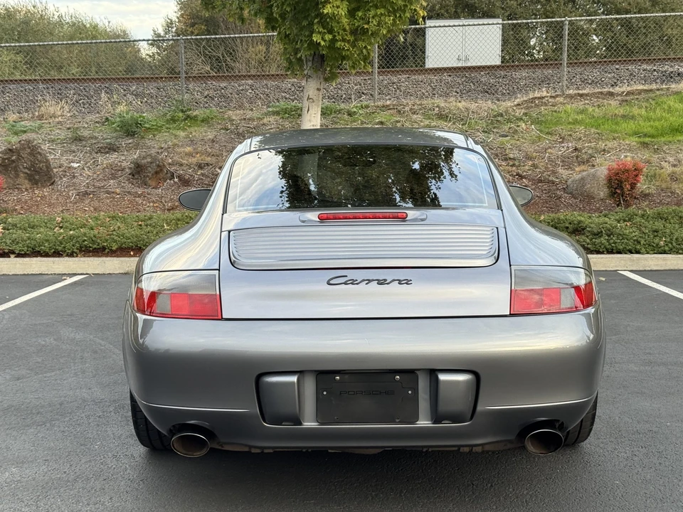 2001 Porsche 996 Carrera - Image 21 of 31