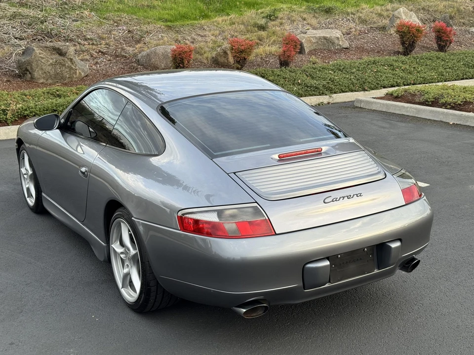 2001 Porsche 996 Carrera - Image 24 of 31