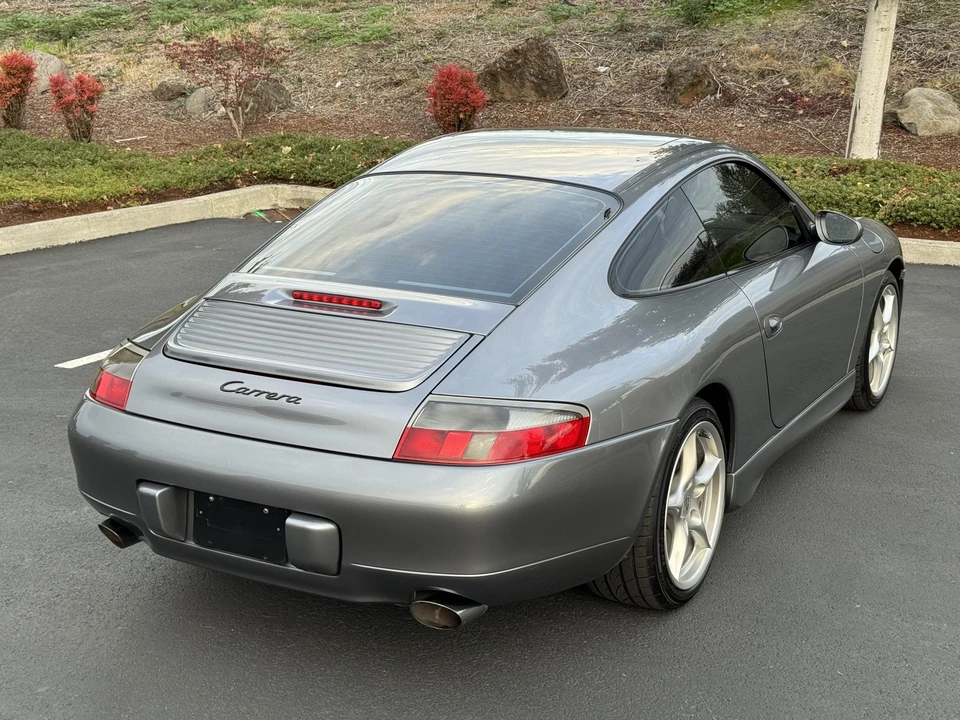 2001 Porsche 996 Carrera - Image 20 of 31