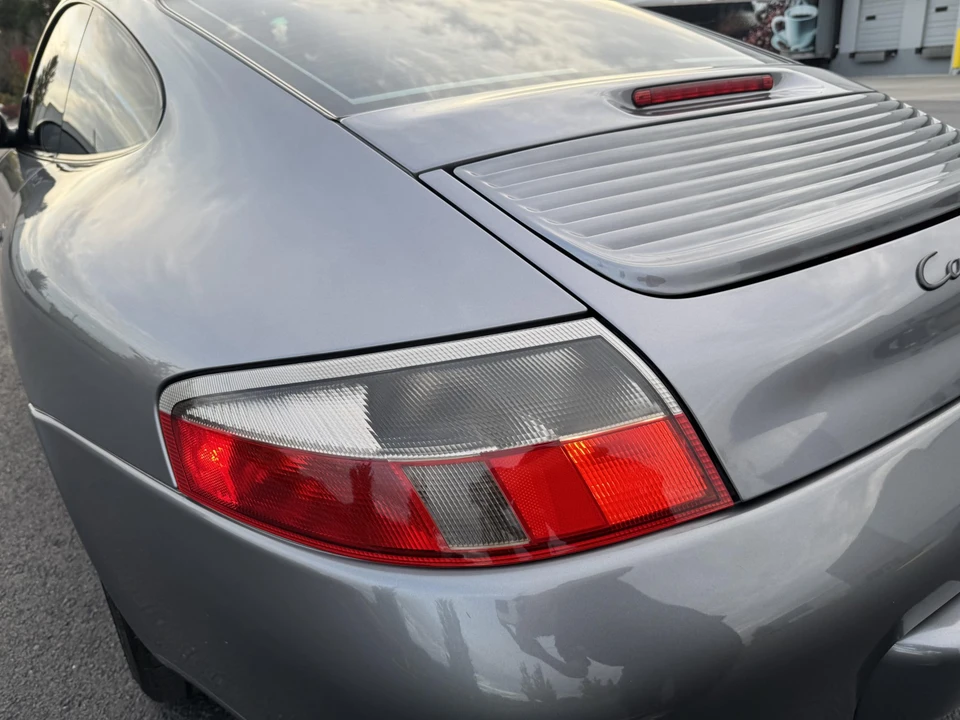 2001 Porsche 996 Carrera - Image 28 of 31
