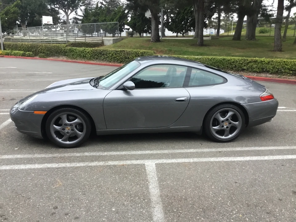 2001 Porsche 996 Carrera - Image 18 of 31