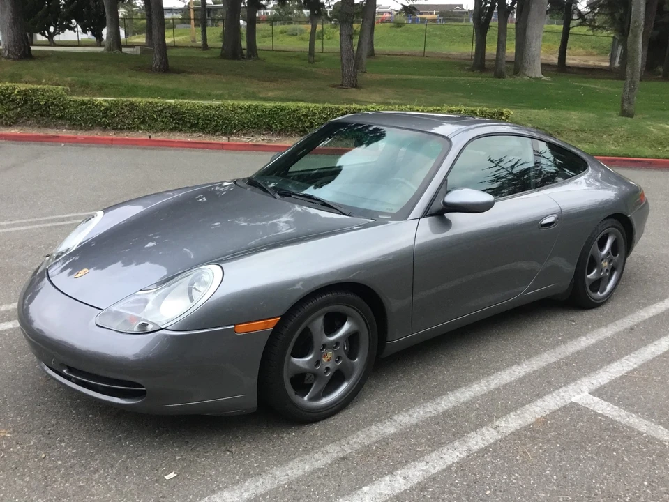 2001 Porsche 996 Carrera - Image 17 of 31
