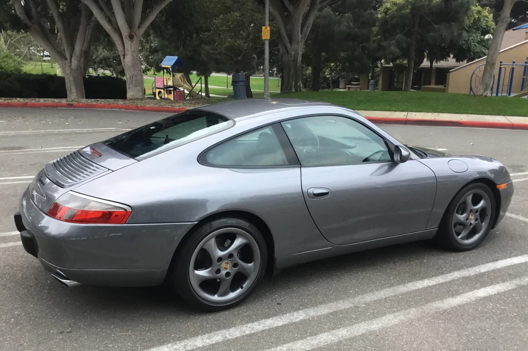 2001 Porsche 996 Carrera - Image 21 of 31