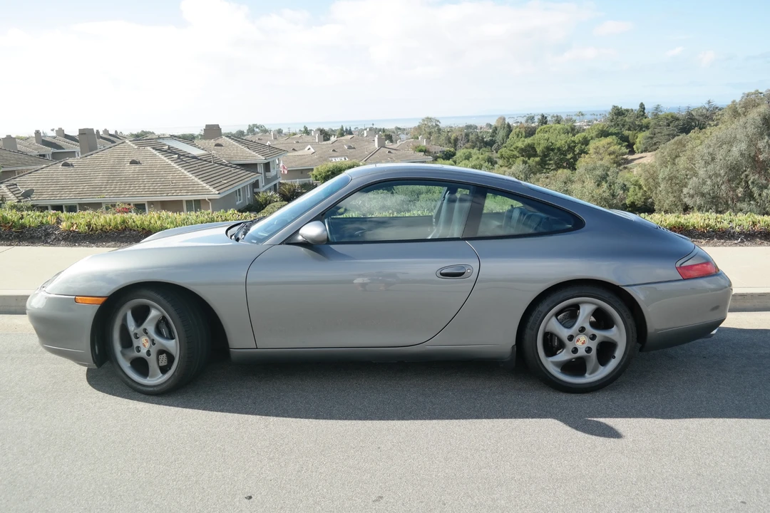 2001 Porsche 996 Carrera - Image 6 of 31