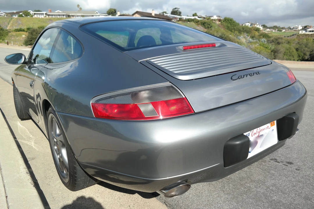 2001 Porsche 996 Carrera - Image 8 of 31
