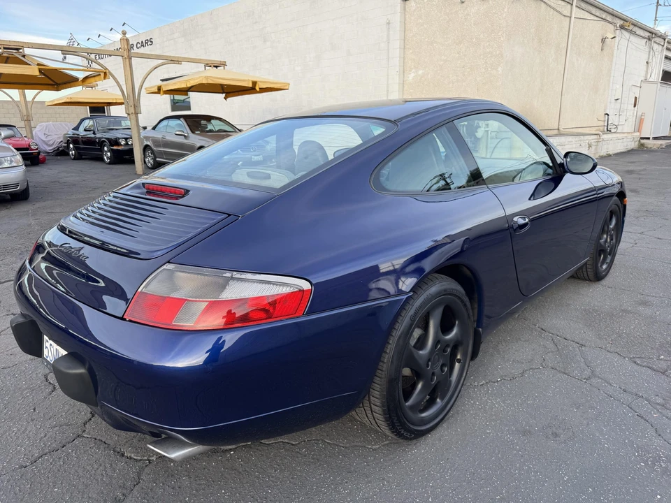 2001 Porsche 996 Carrera - Image 12 of 31