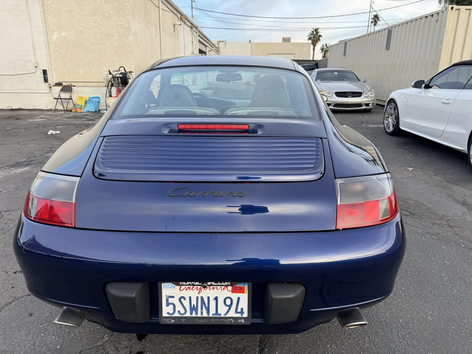 2001 Porsche 996 Carrera - Image 9 of 31