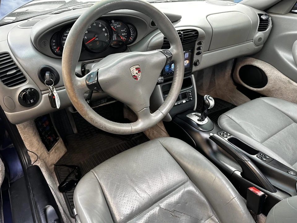 2001 Porsche 996 Carrera - Image 23 of 31