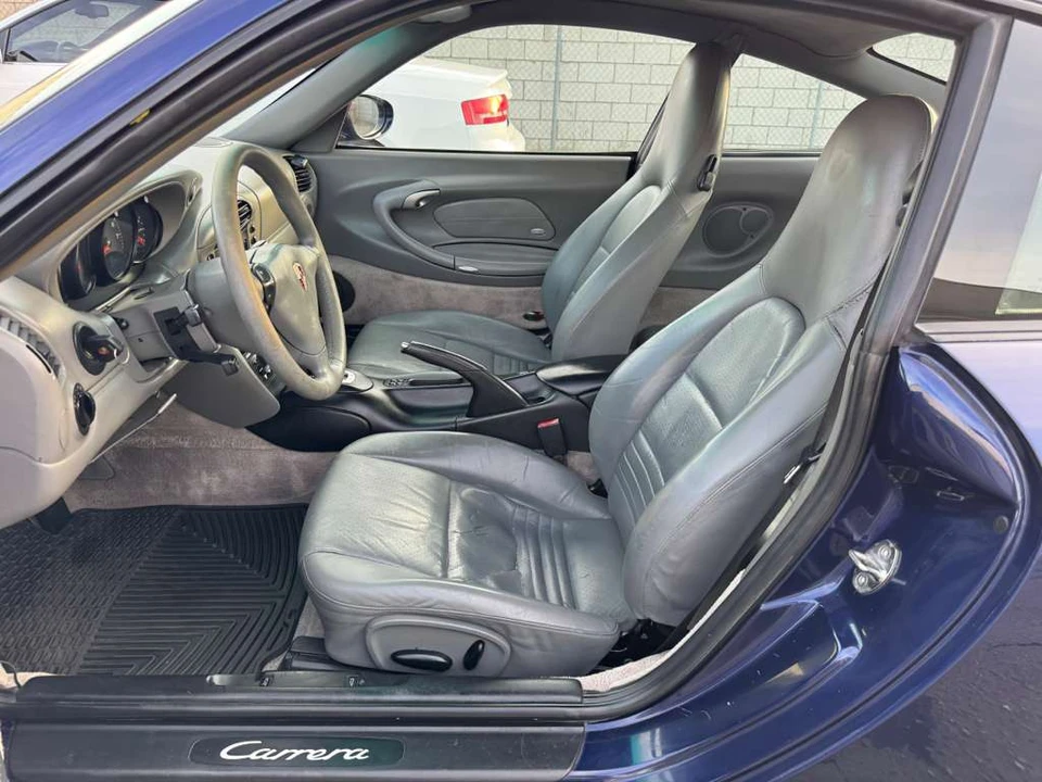 2001 Porsche 996 Carrera - Image 27 of 31