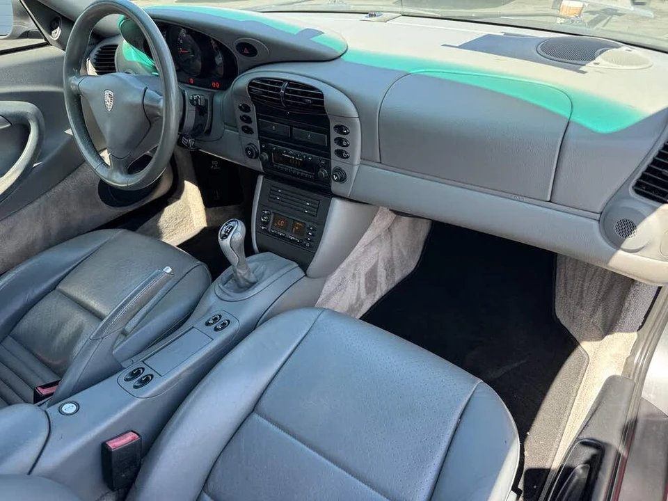 2001 Porsche 996 Carrera - Image 17 of 27