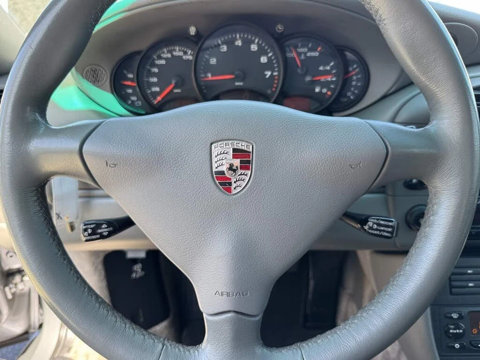 2001 Porsche 996 Carrera - Image 26 of 27