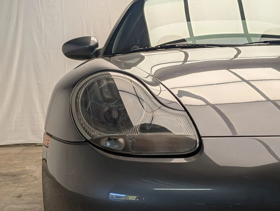 2001 Porsche 996 Carrera - Image 29 of 31