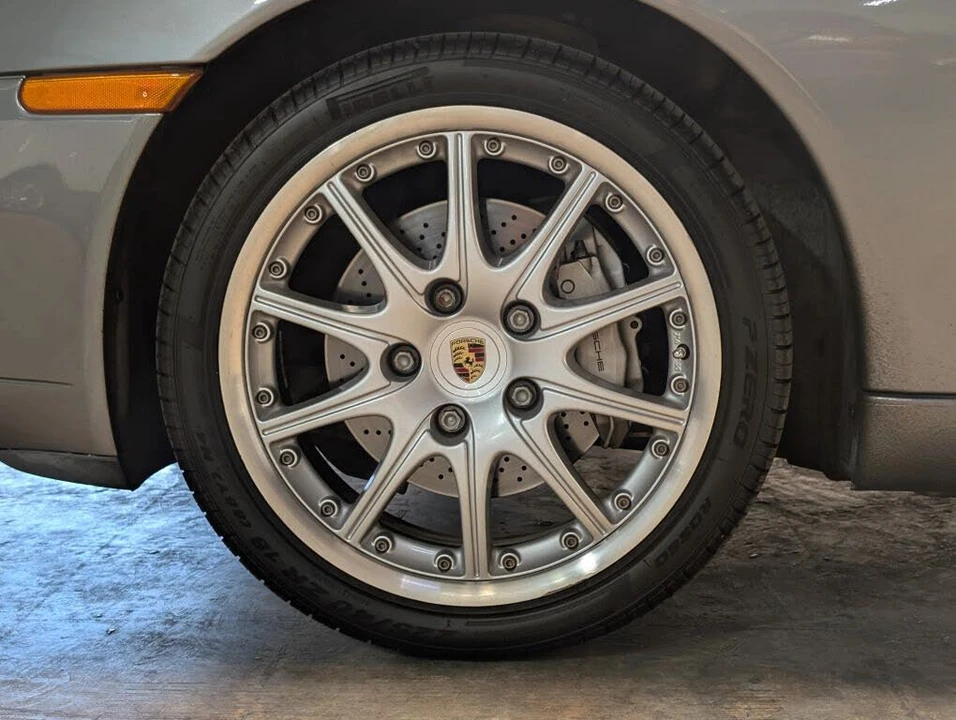 2001 Porsche 996 Carrera - Image 27 of 31