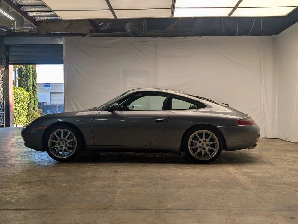 2001 Porsche 996 Carrera - Image 4 of 31