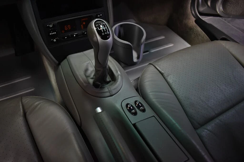 2001 Porsche 996 Carrera - Image 15 of 25