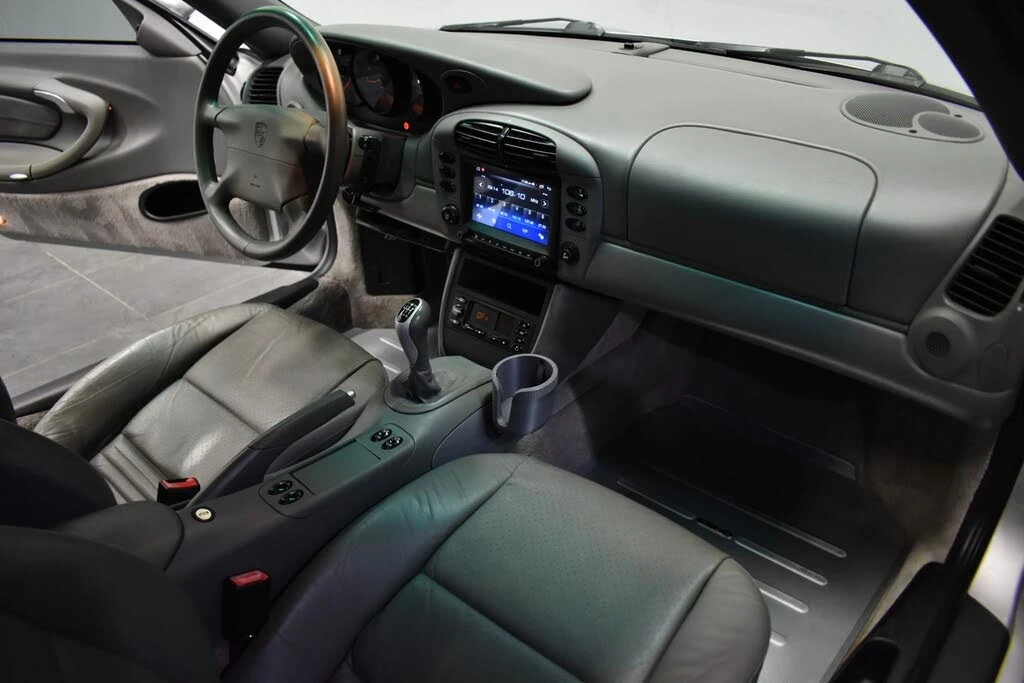 2001 Porsche 996 Carrera - Image 14 of 25