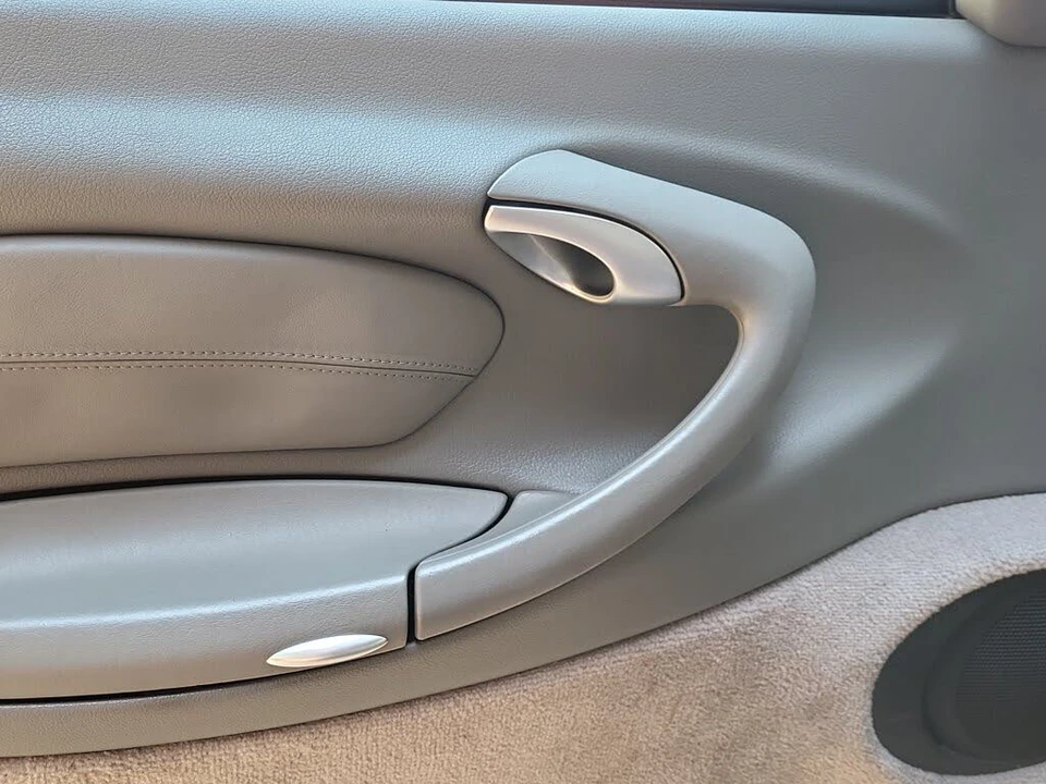 2001 Porsche 996 Carrera - Image 17 of 31