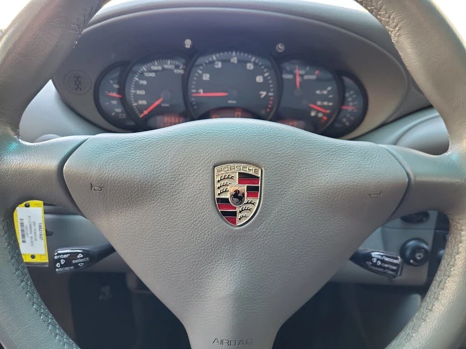 2001 Porsche 996 Carrera - Image 23 of 31